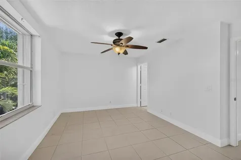 946 Summit Lake Drive West Palm Beach FL 33406