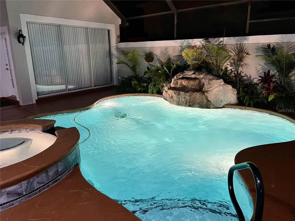 2006 Avenel Street Orlando FL 32828