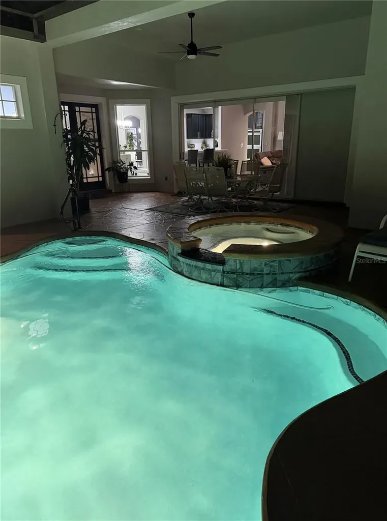 2006 Avenel Street Orlando FL 32828