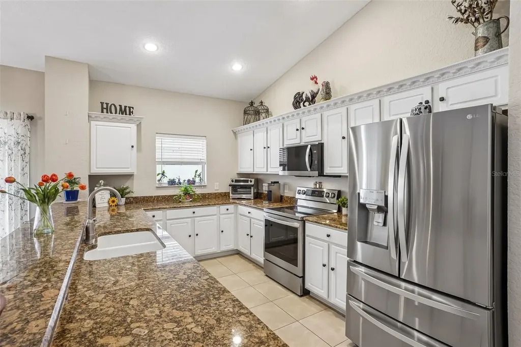 12416 NE 48th Loop Oxford FL 34484