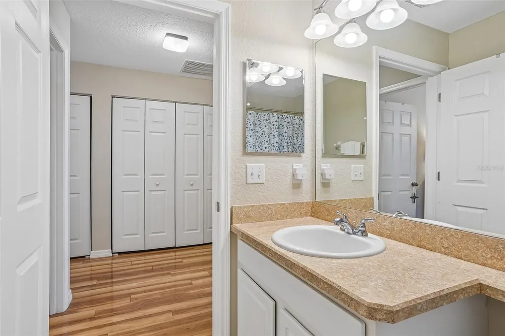 12416 NE 48th Loop Oxford FL 34484