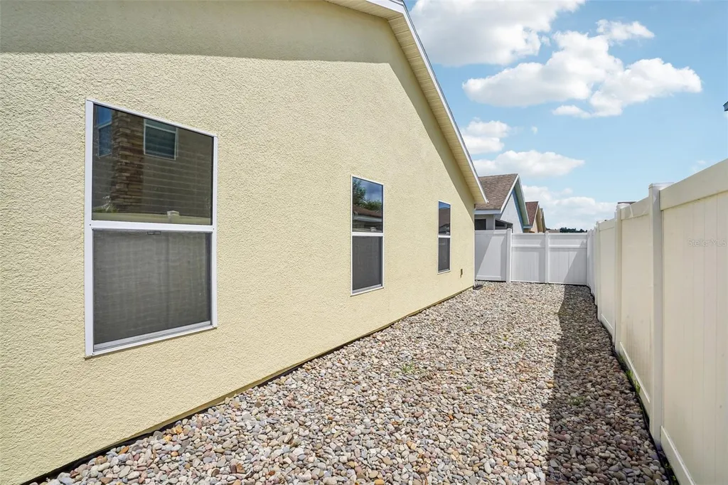 12416 NE 48th Loop Oxford FL 34484