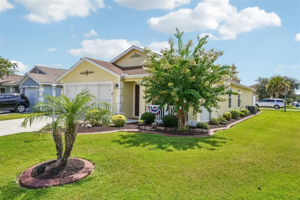 12416 NE 48th Loop Oxford FL 34484