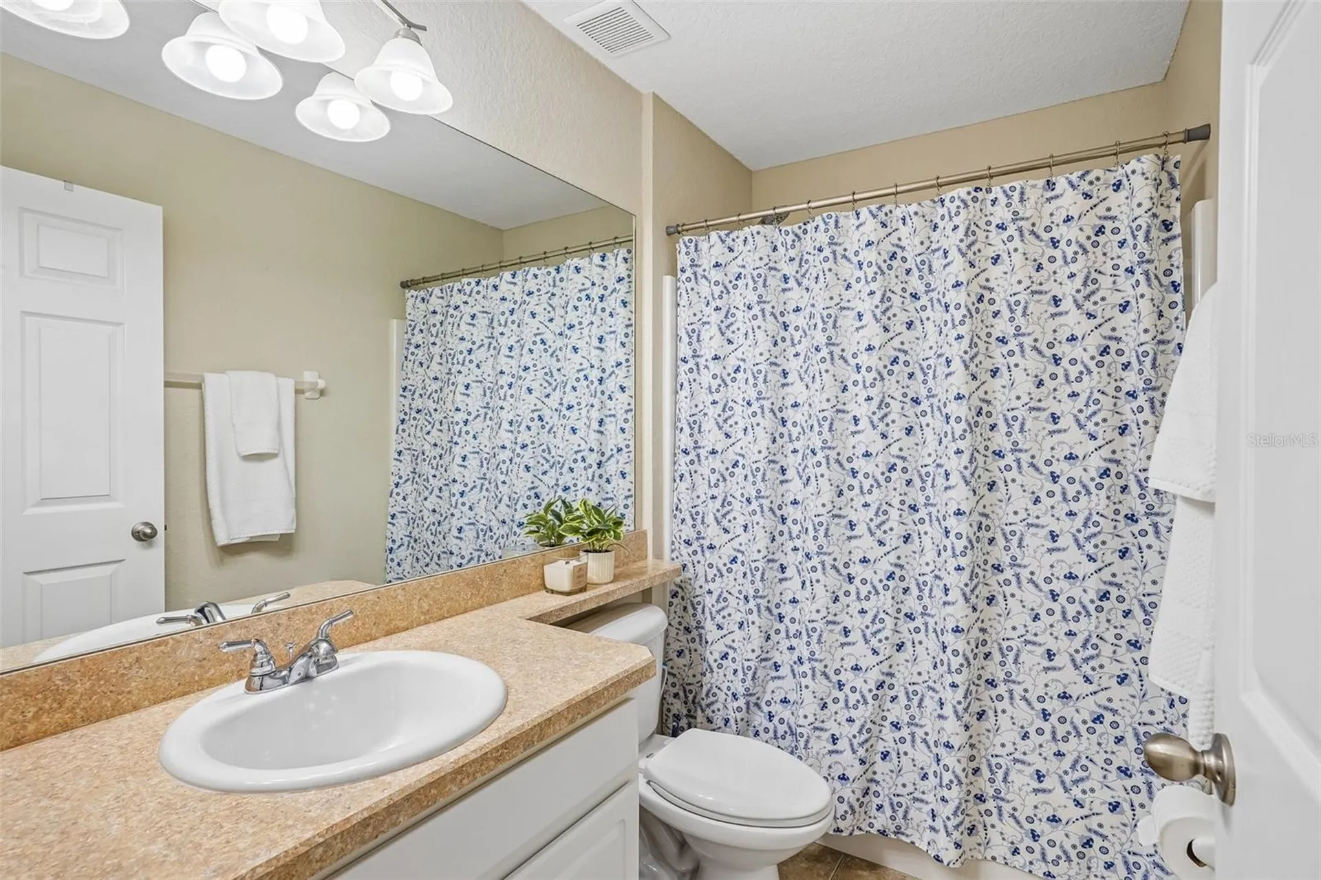 12416 NE 48th Loop Oxford FL 34484