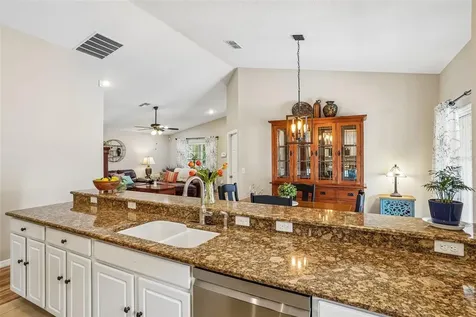 12416 NE 48th Loop Oxford FL 34484