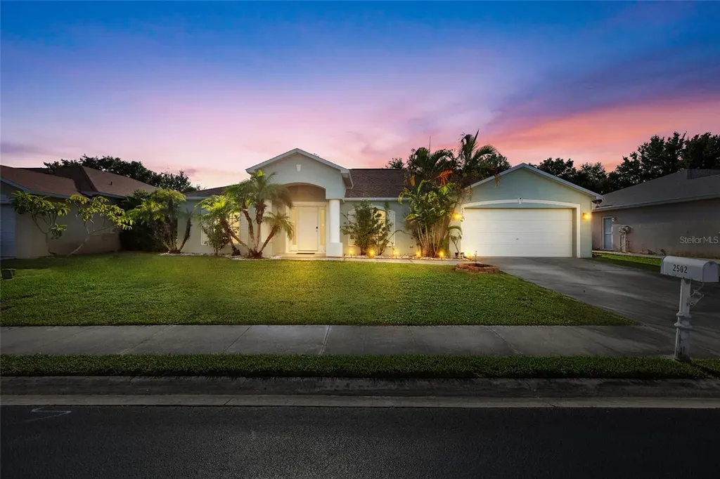 2502 Nature Pointe Loop Fort Myers FL 33905