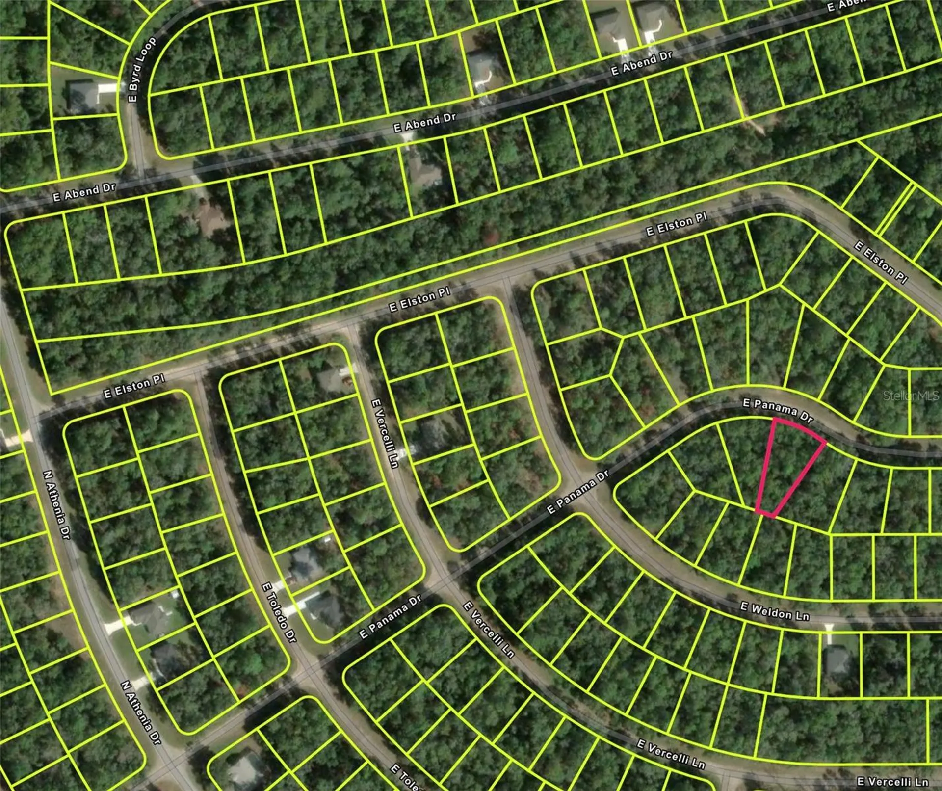 818 E Panama Drive Dunnellon FL 34434