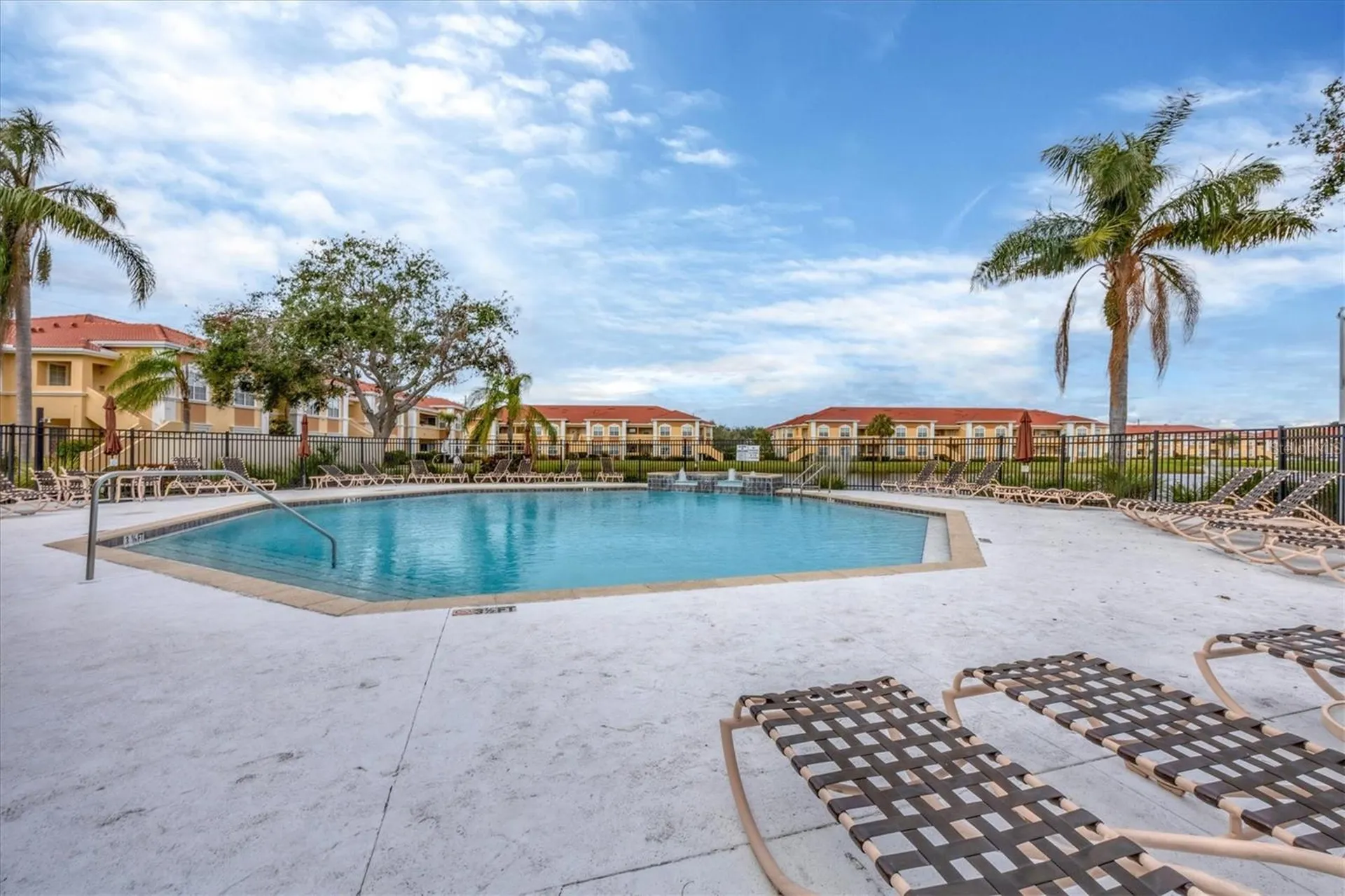 1015 Villagio Circle Sarasota FL 34237