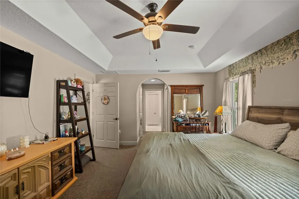 162 Guava Terrace Ocklawaha FL 32179