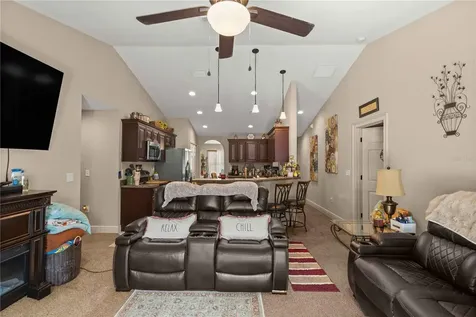 162 Guava Terrace Ocklawaha FL 32179