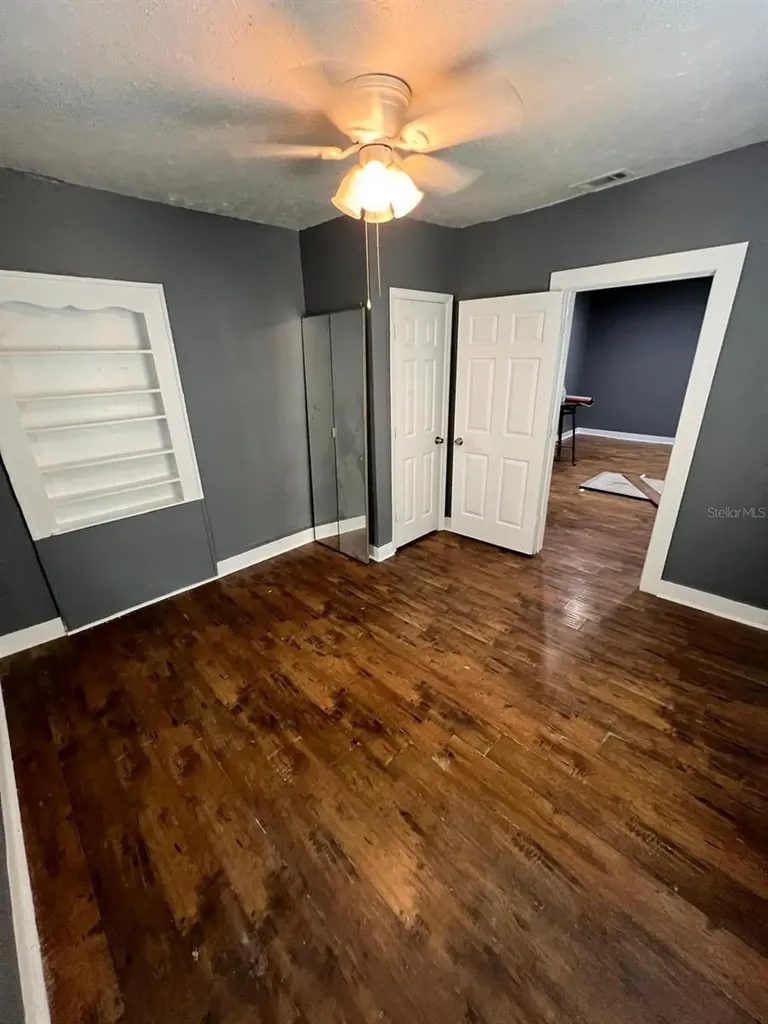 1708 E Nome Street Tampa FL 33604