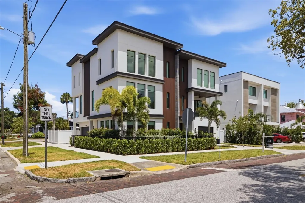 2502 N Highland Avenue Tampa FL 33602
