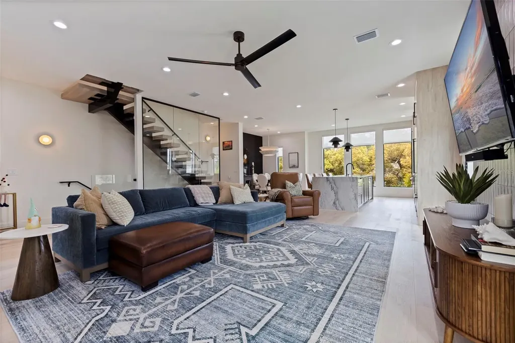 2502 N Highland Avenue Tampa FL 33602