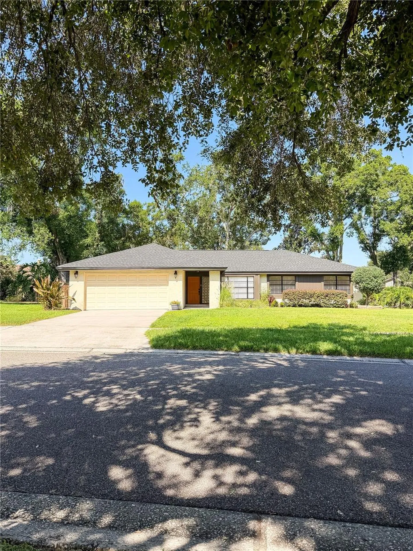 1315 Juniper Circle Plant City FL 33563