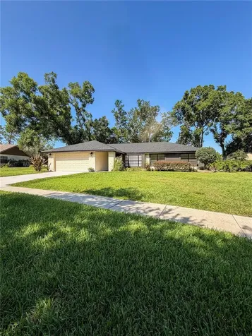 1315 Juniper Circle Plant City FL 33563