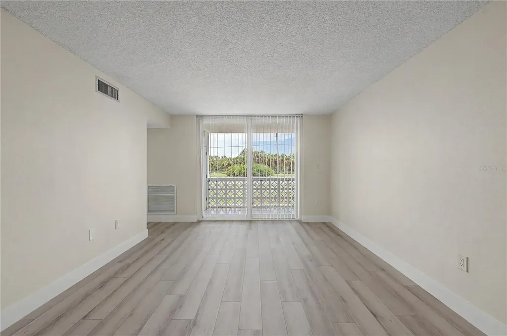 9 Forbes Place Dunedin FL 34698