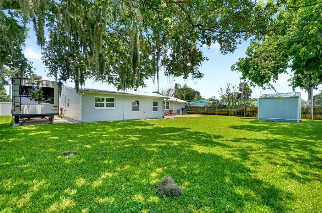 2334 Citrus Avenue South Daytona FL 32119