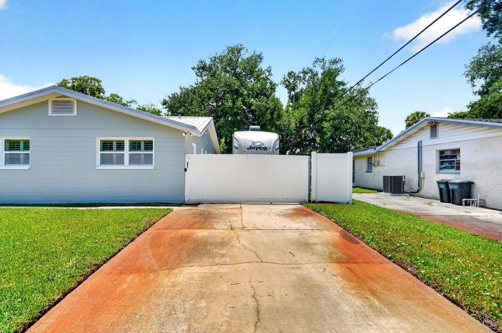 2334 Citrus Avenue South Daytona FL 32119