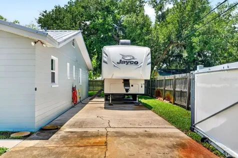 2334 Citrus Avenue South Daytona FL 32119