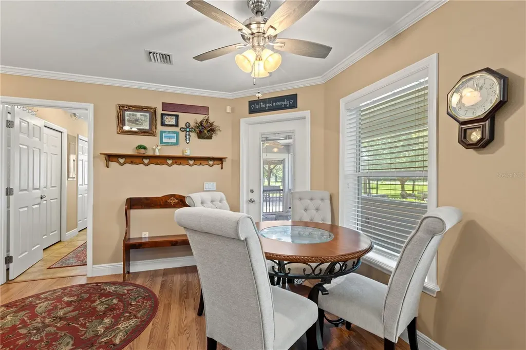 9897 NW 160 Avenue Morriston FL 32668