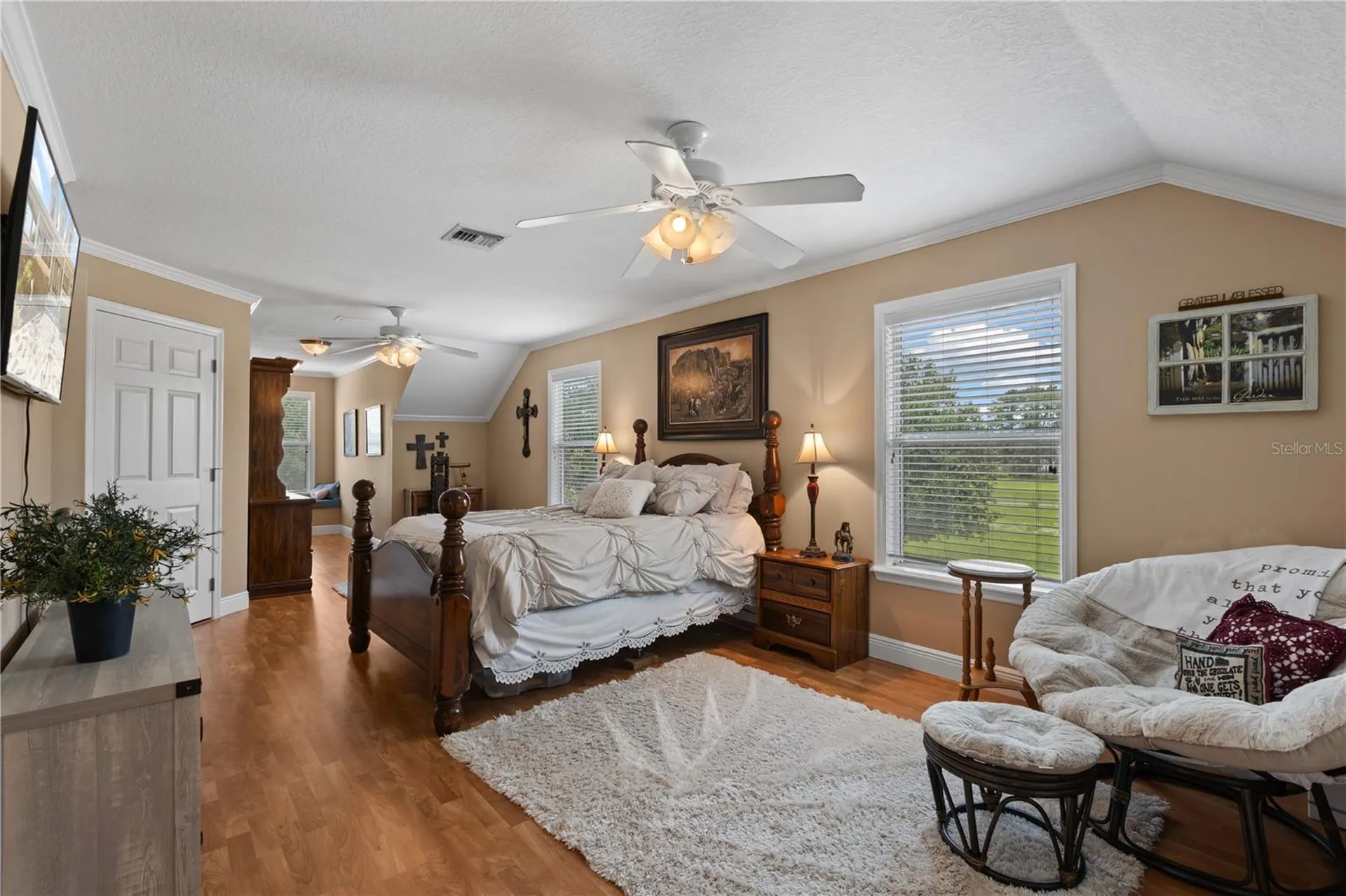 9897 NW 160 Avenue Morriston FL 32668