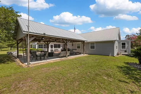 9897 NW 160 Avenue Morriston FL 32668