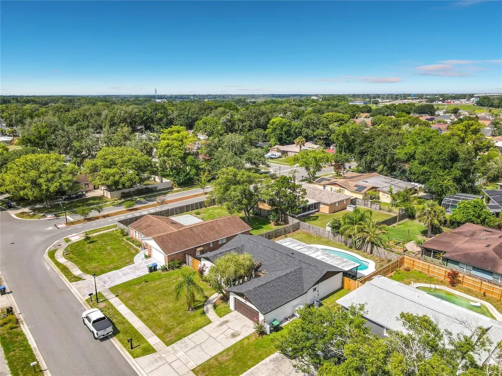 8676 Hillside Drive Orlando FL 32810