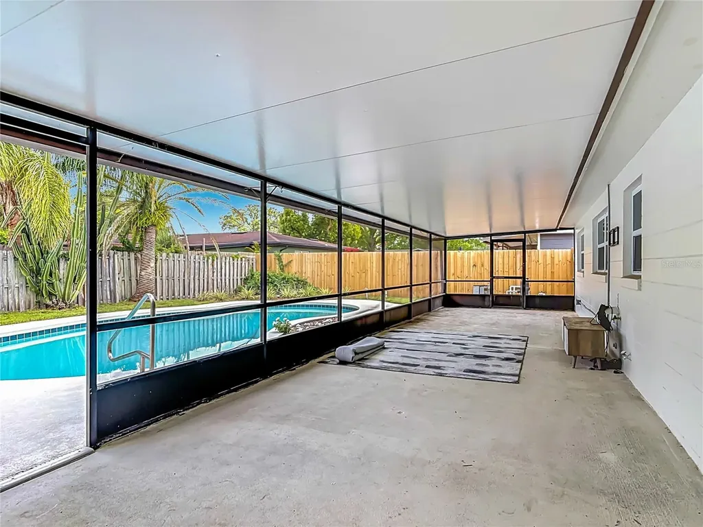 8676 Hillside Drive Orlando FL 32810
