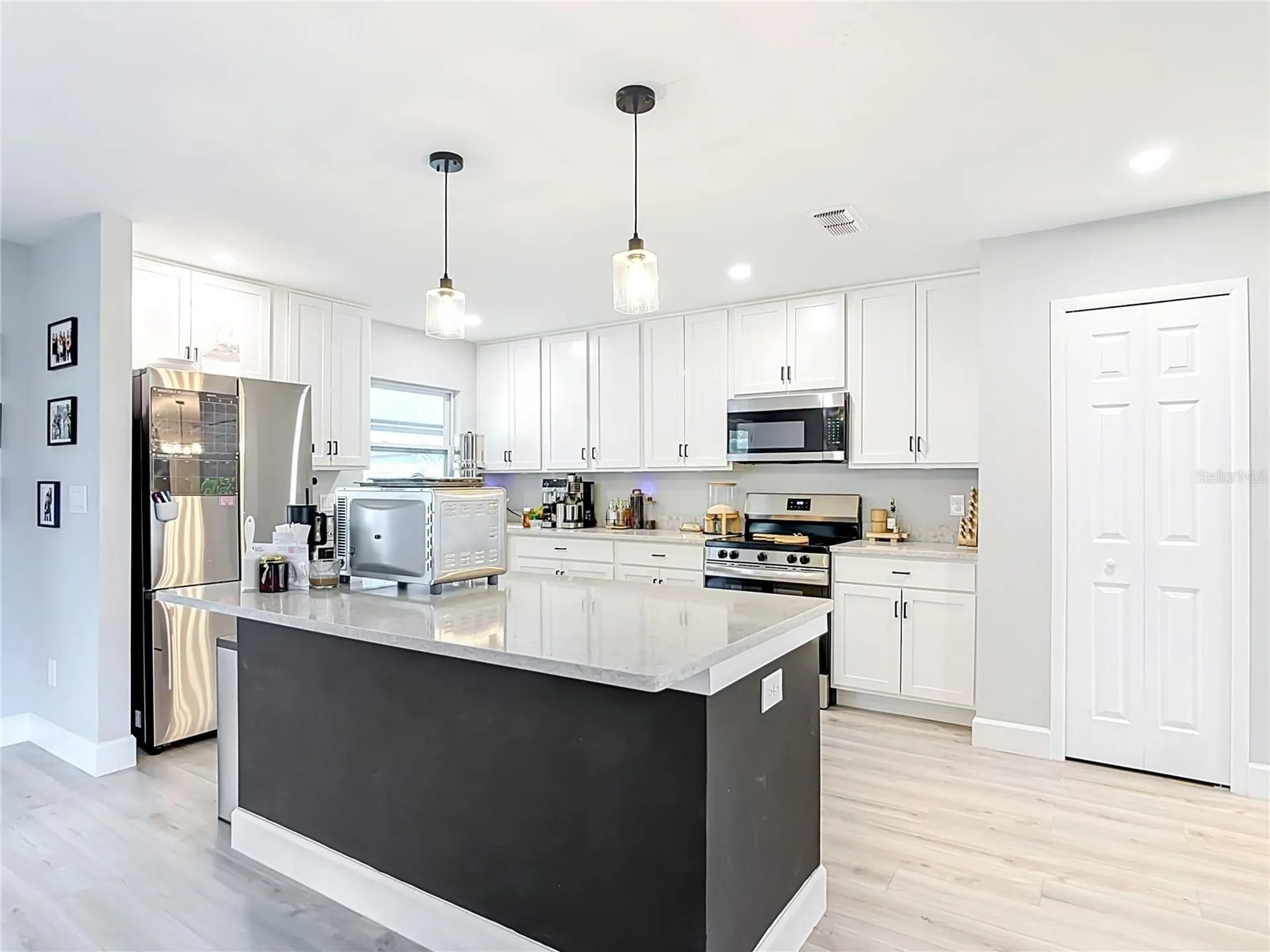 8676 Hillside Drive Orlando FL 32810