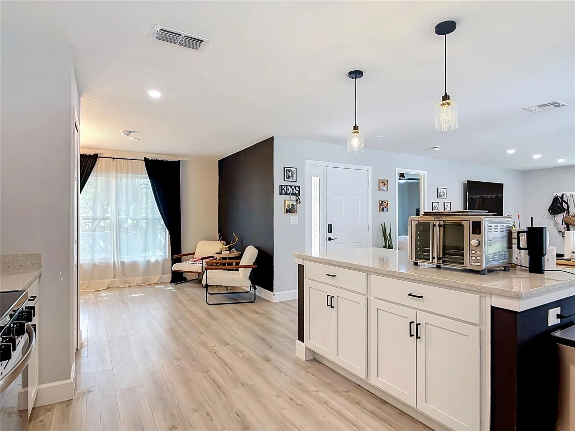 8676 Hillside Drive Orlando FL 32810