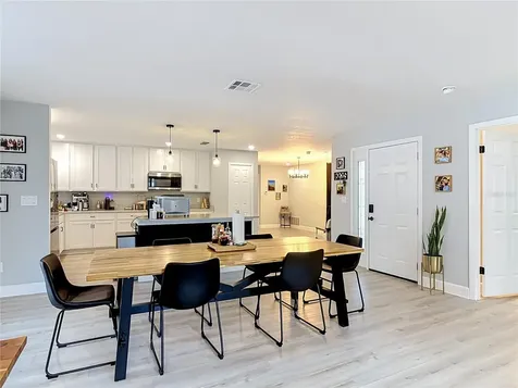 8676 Hillside Drive Orlando FL 32810