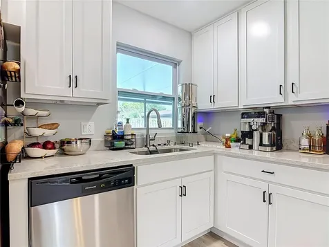 8676 Hillside Drive Orlando FL 32810