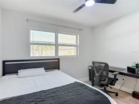 8676 Hillside Drive Orlando FL 32810