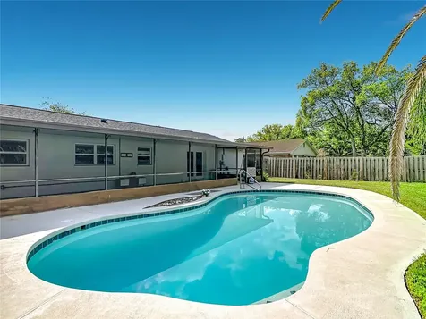 8676 Hillside Drive Orlando FL 32810