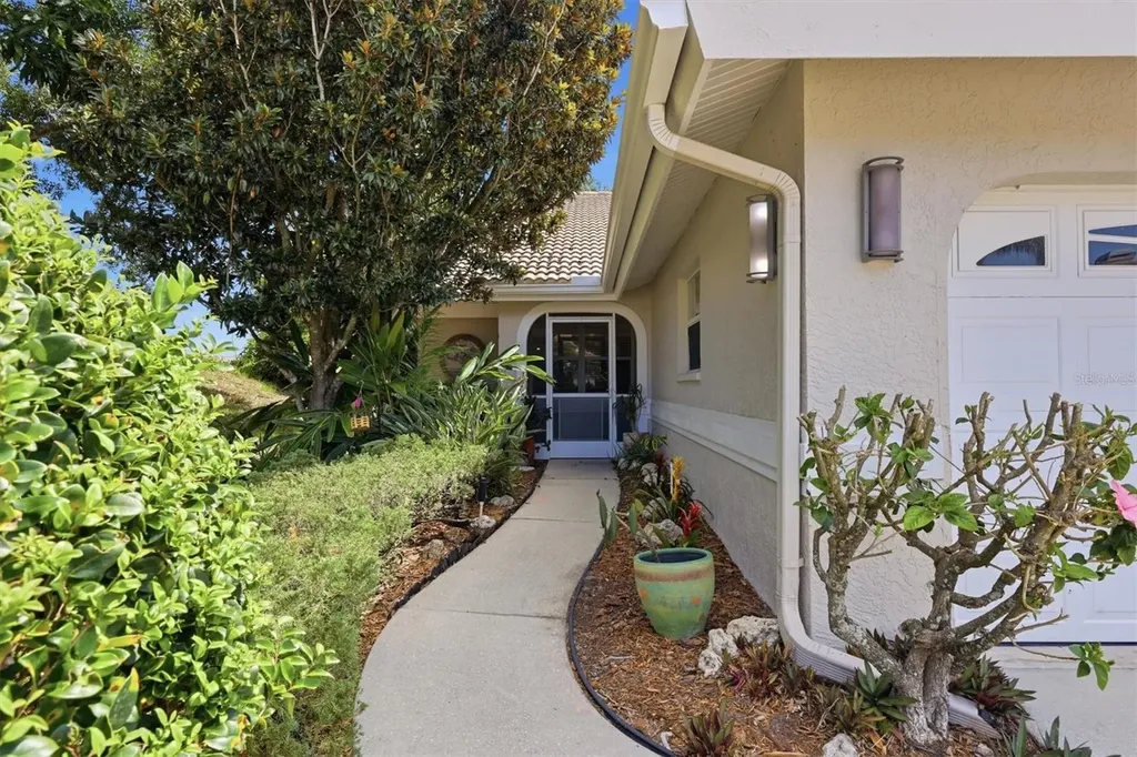 4461 Ascot Circle S Sarasota FL 34235