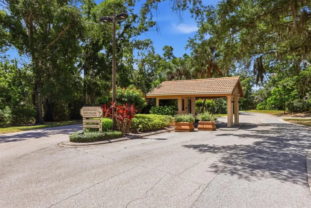 4461 Ascot Circle S Sarasota FL 34235