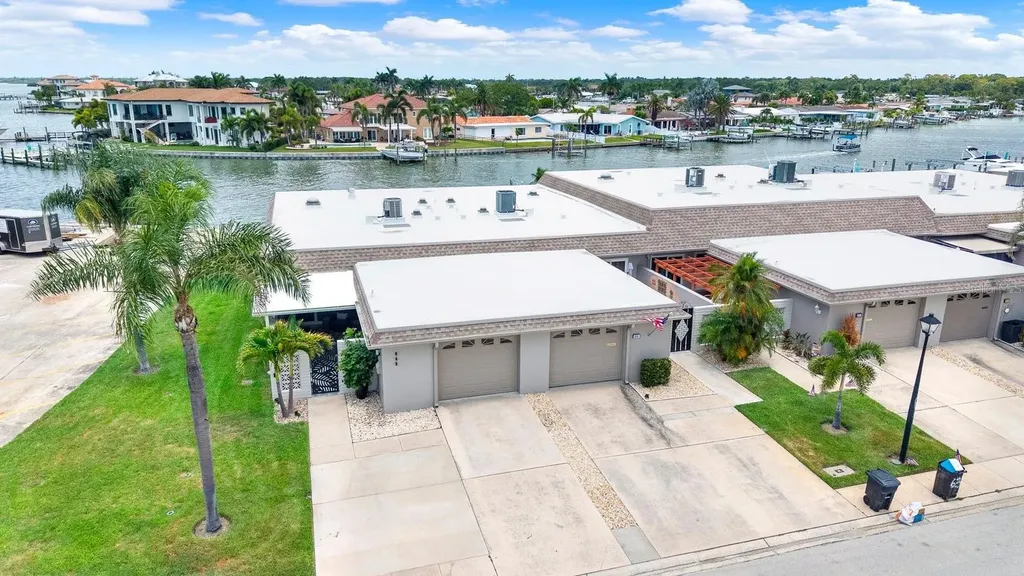 645 Boca Ciega Point Boulevard N St Petersburg FL 33708
