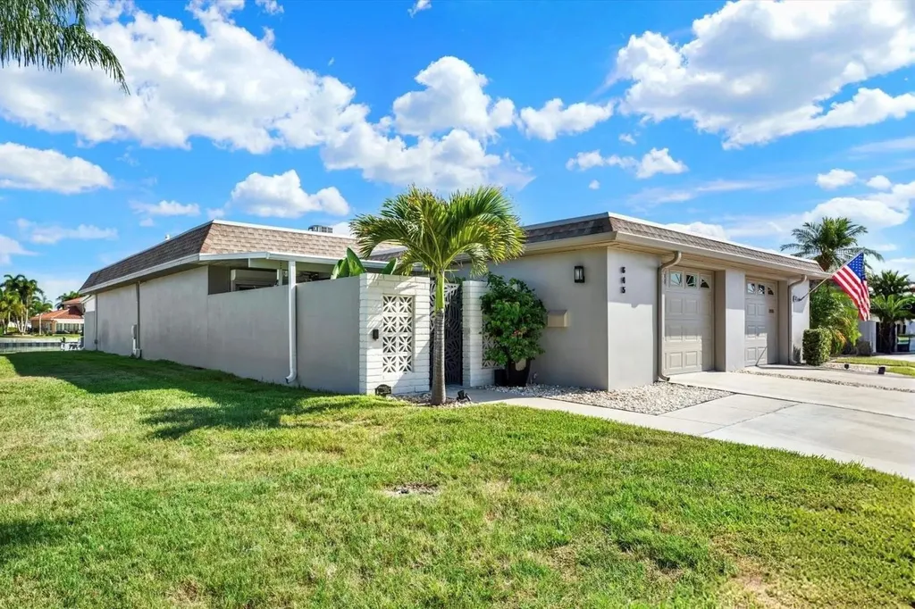 645 Boca Ciega Point Boulevard N St Petersburg FL 33708