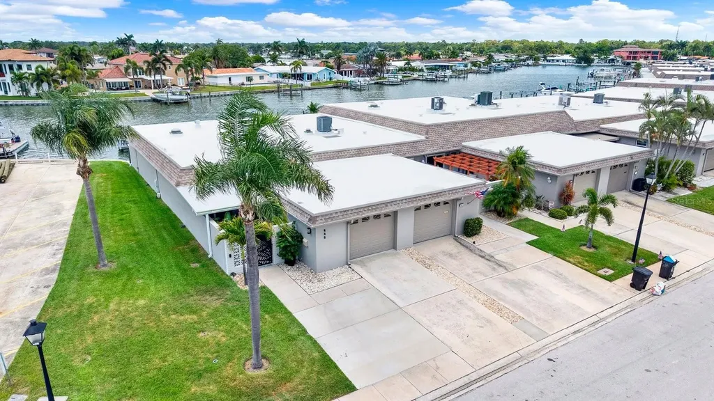 645 Boca Ciega Point Boulevard N St Petersburg FL 33708