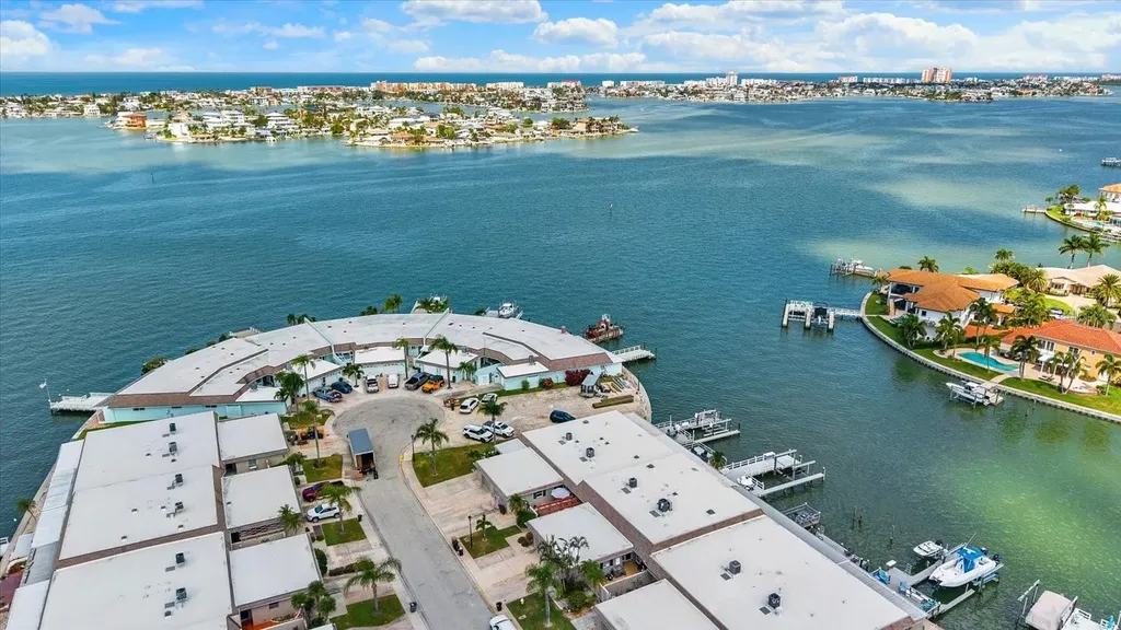 645 Boca Ciega Point Boulevard N St Petersburg FL 33708