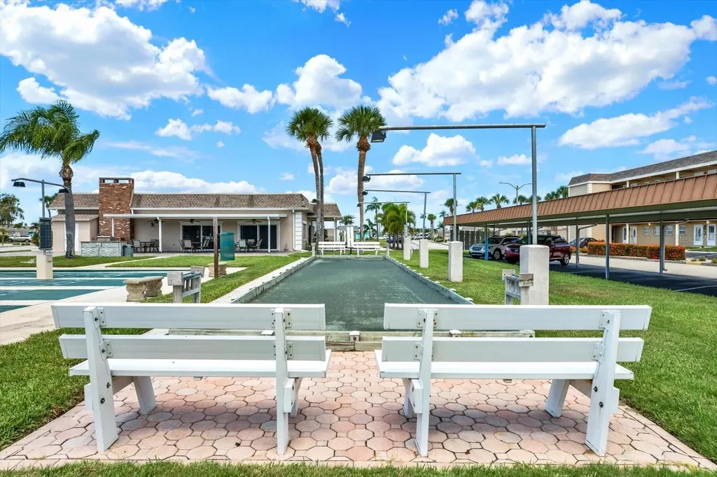 645 Boca Ciega Point Boulevard N St Petersburg FL 33708