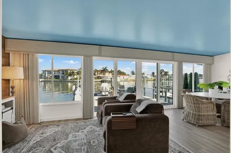645 Boca Ciega Point Boulevard N St Petersburg FL 33708