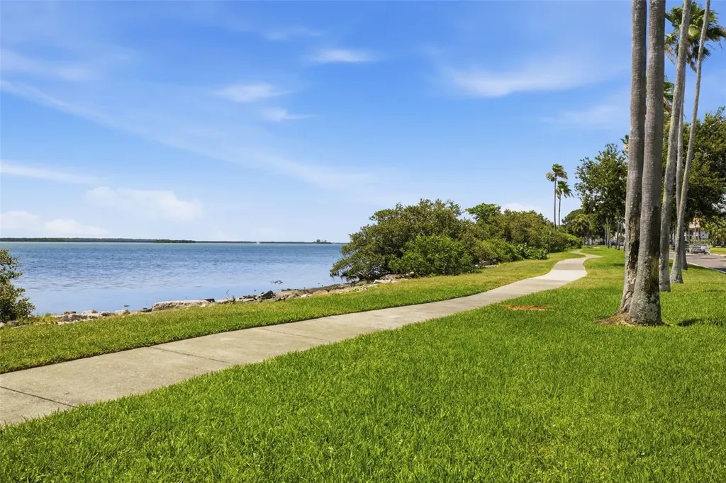 1023 Granada Street Clearwater FL 33755