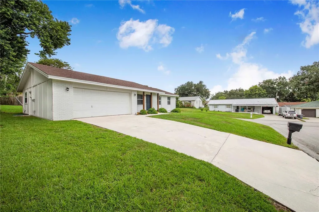 4921 Sharon Avenue Lakeland FL 33812