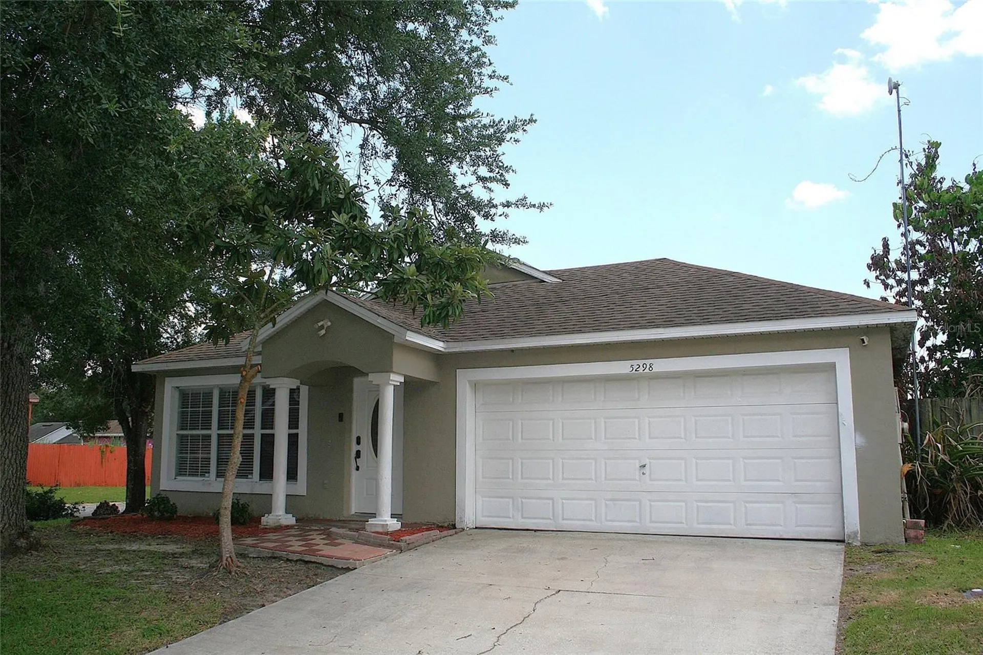 5298 Yaupon Street Orlando FL 32811