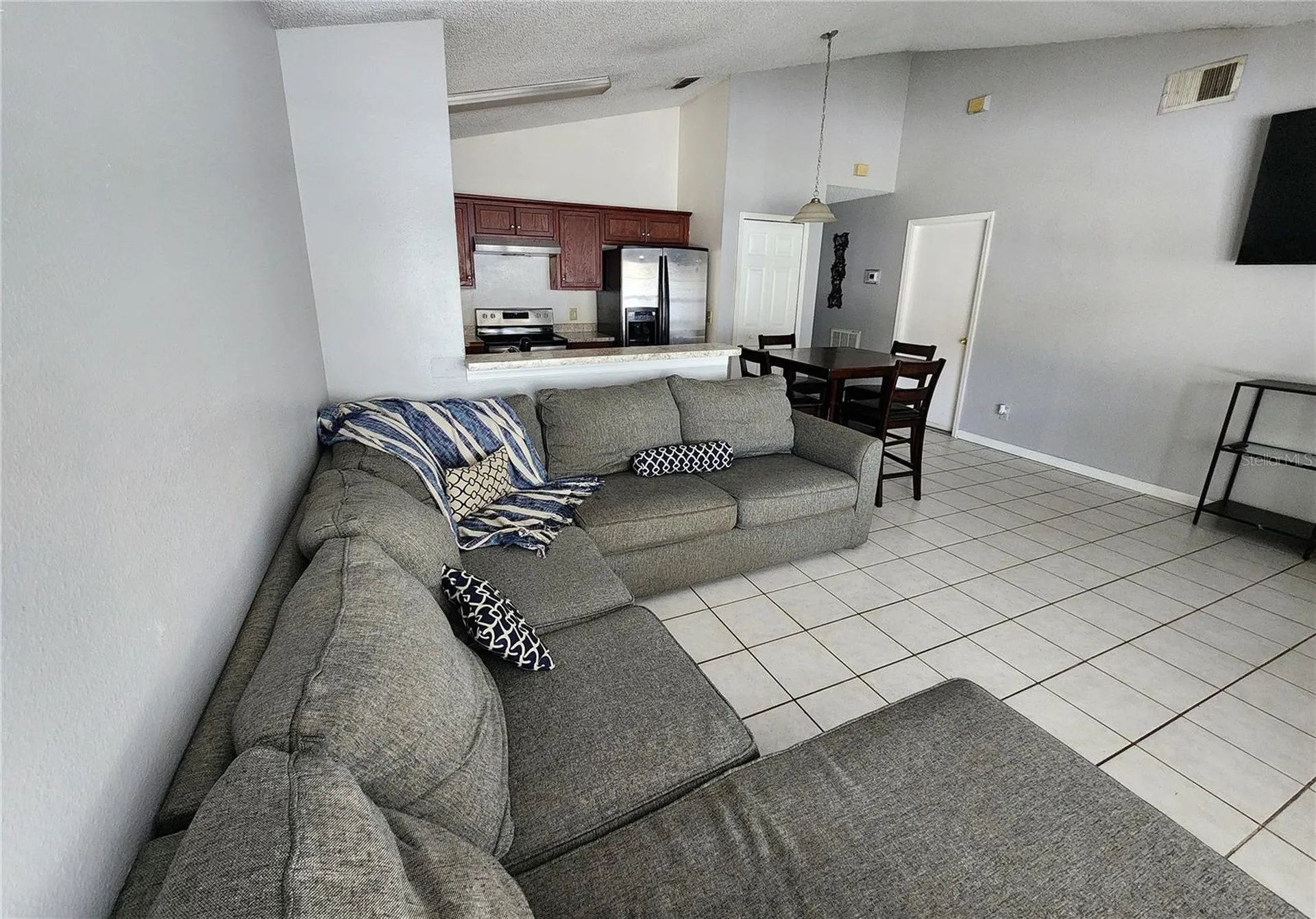 5298 Yaupon Street Orlando FL 32811