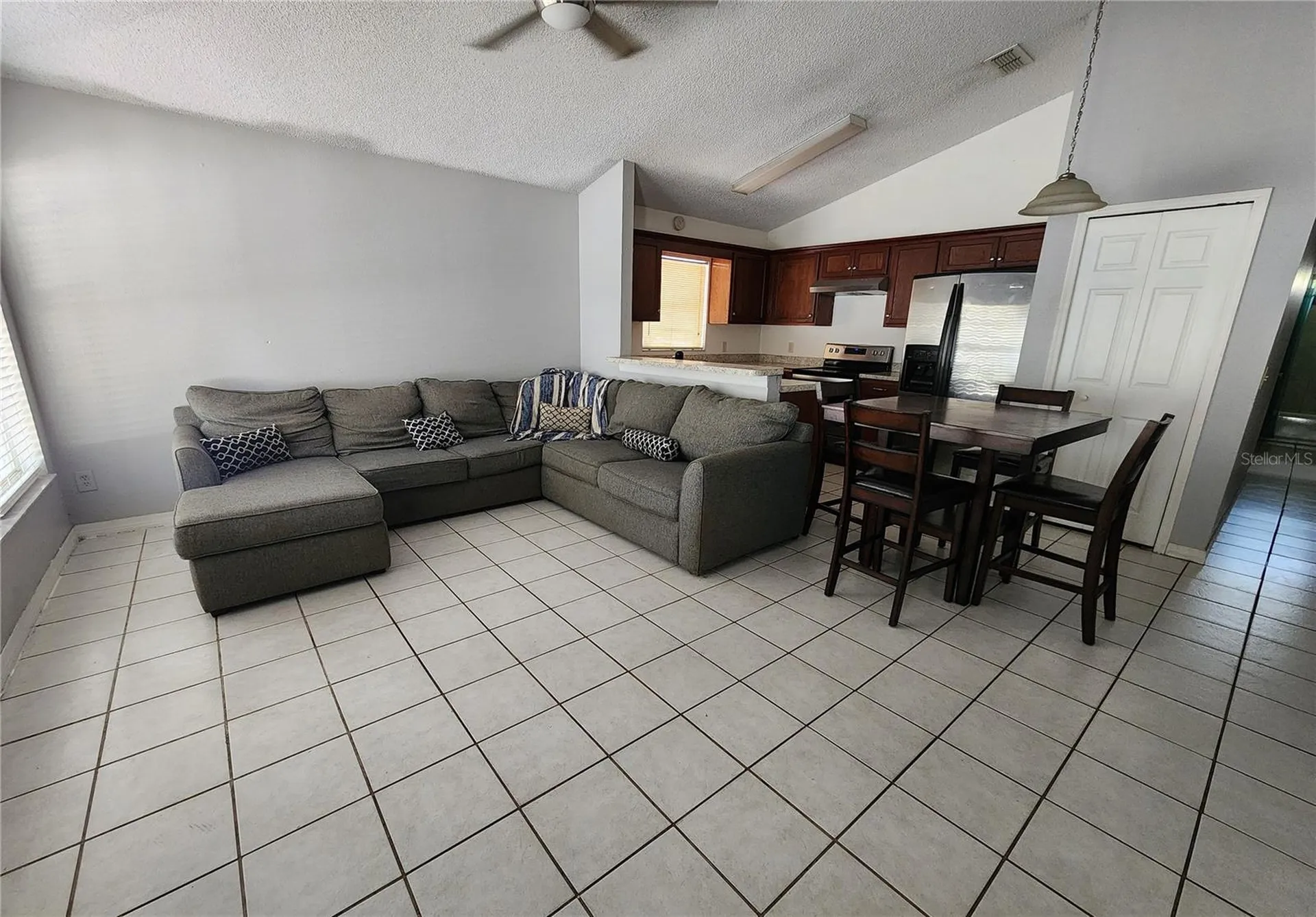 5298 Yaupon Street Orlando FL 32811