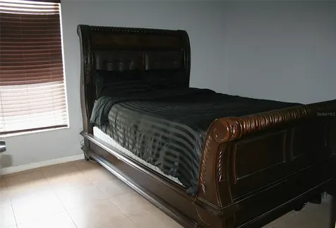 5298 Yaupon Street Orlando FL 32811