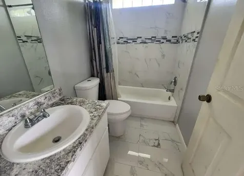 5298 Yaupon Street Orlando FL 32811