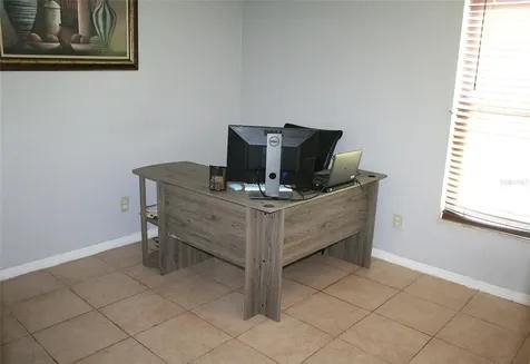 5298 Yaupon Street Orlando FL 32811